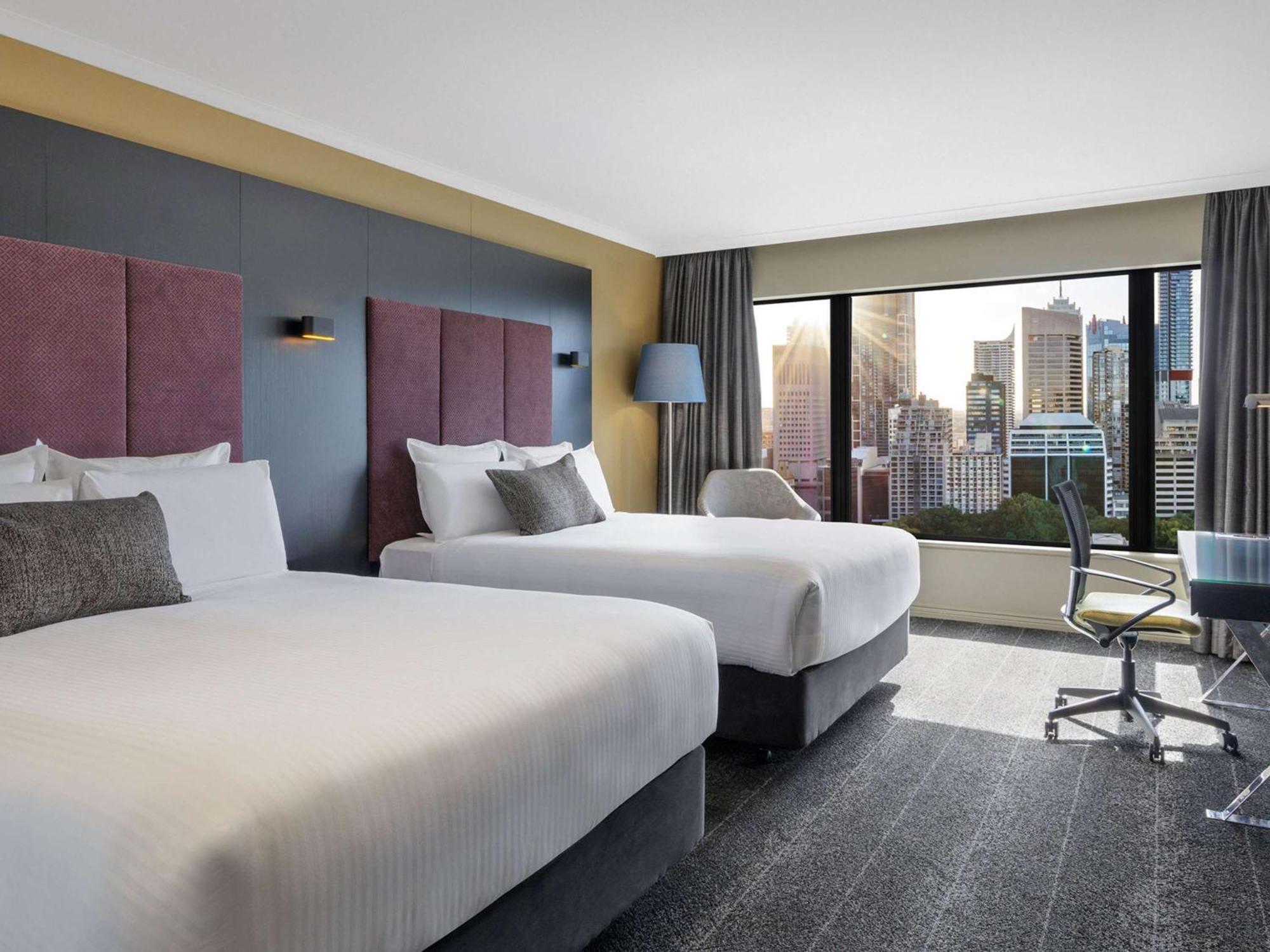 Pullman Sydney Hyde Park Hotel Kültér fotó A room at the Hotel 57