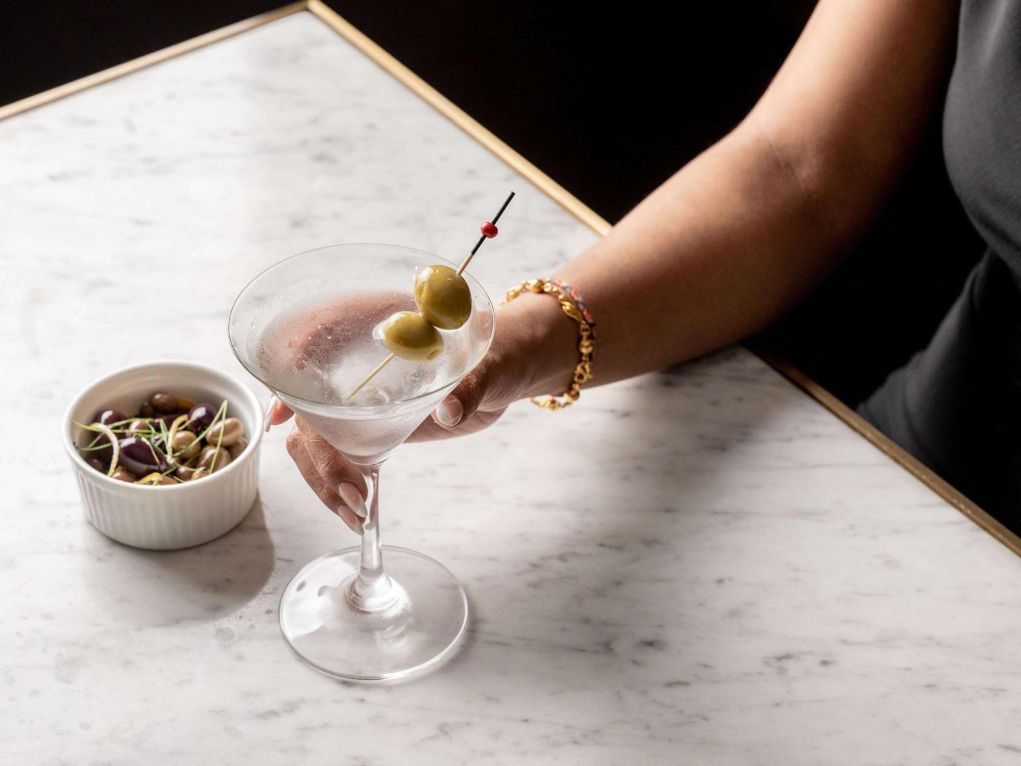 Pullman Sydney Hyde Park Hotel Kültér fotó A martini